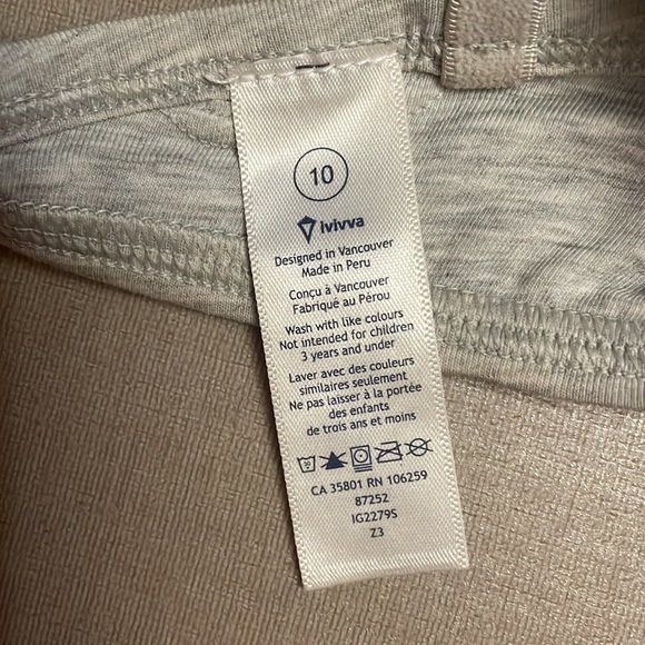 Ivivva sports bra - size 10 - Picture 3 of 3